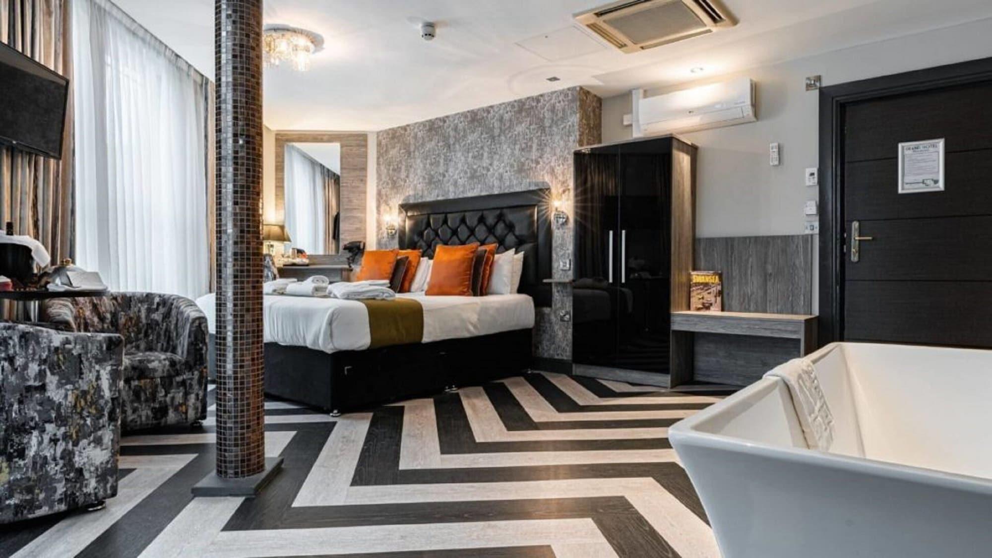 The Grand 3* Swansea
