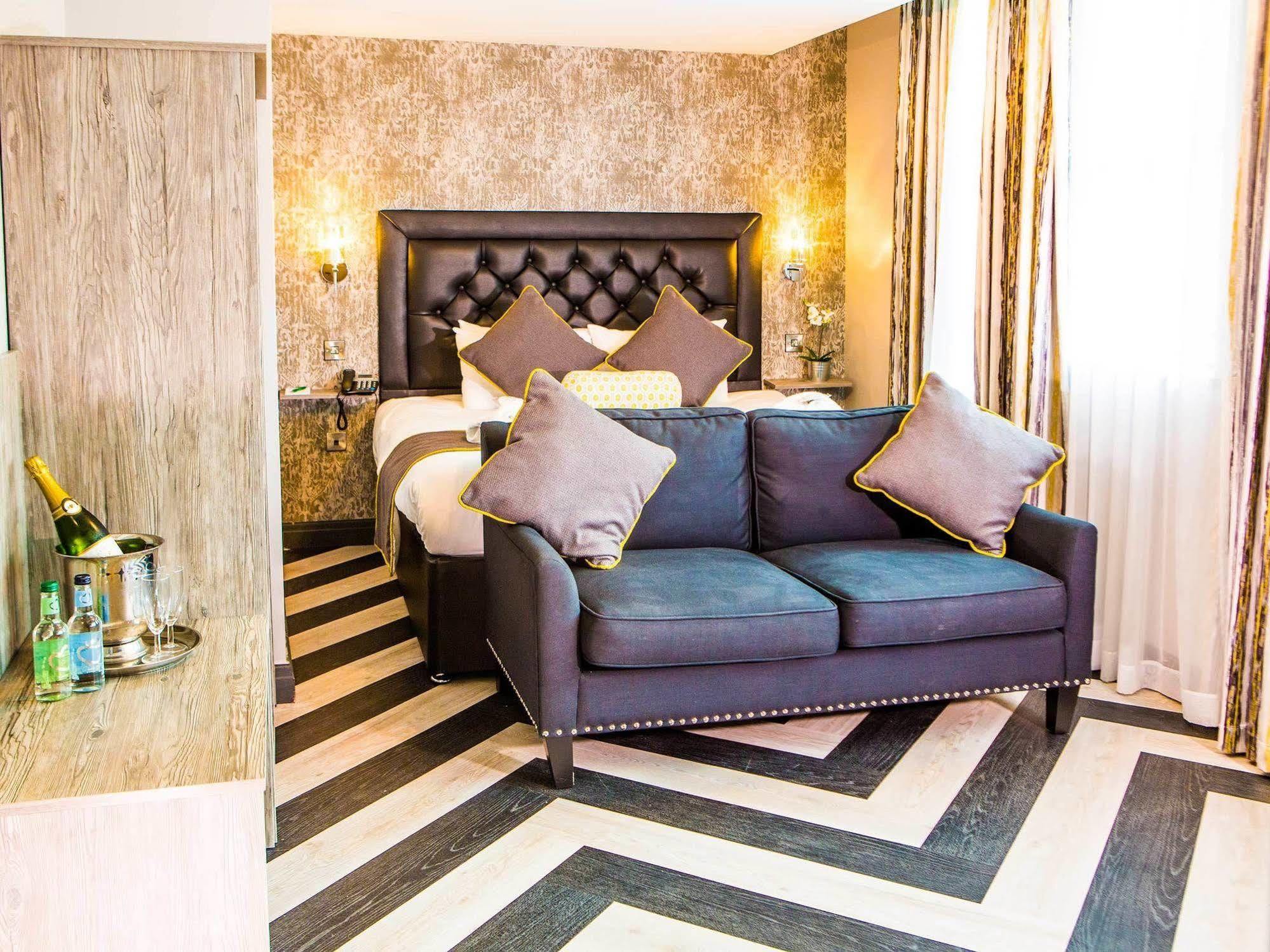 Hotel The Grand 3*