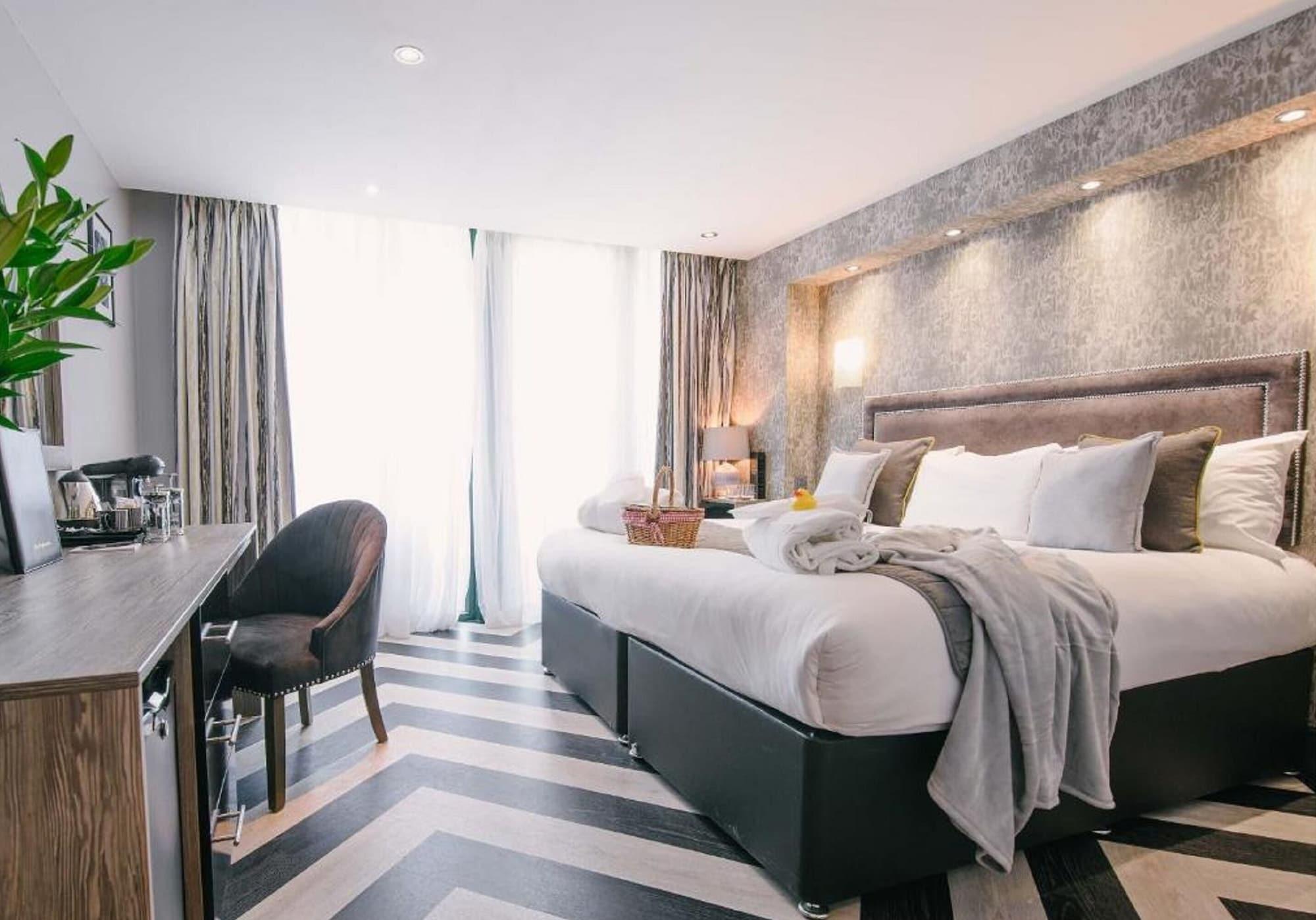 Hotel The Grand 3*