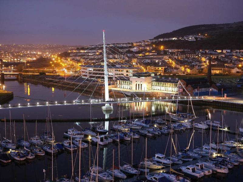 The Grand 3* Swansea