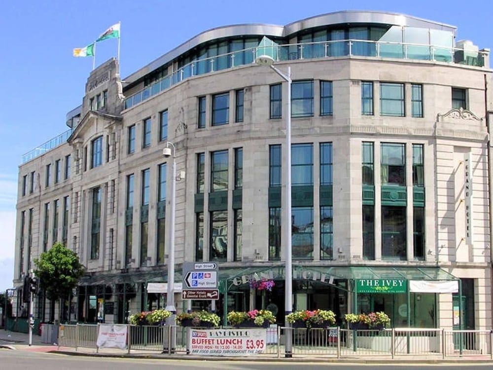 The Grand Hotel 3*